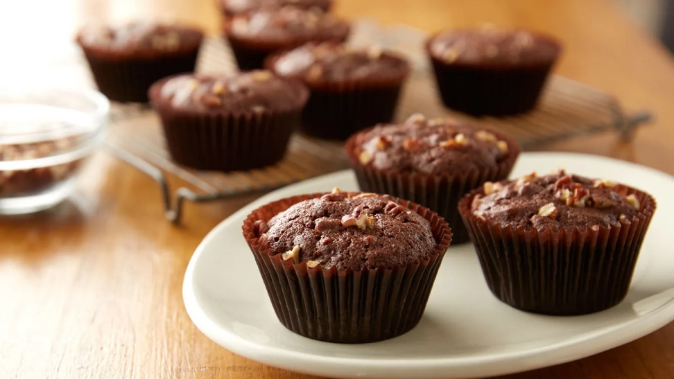 tray of freshly made hersheys chocolate touchdown brownie cups