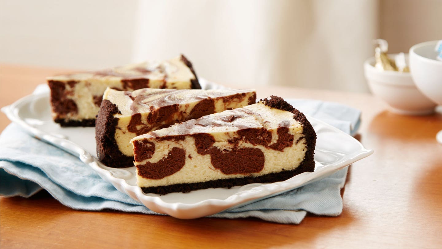 Chocolate marble cheesecake